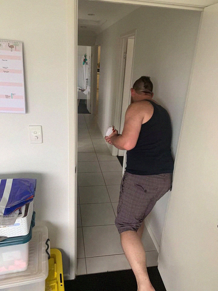 Real Estate Agents Ask This Guy To Send Pics Of His House To Confirm It's Still Upright, Receive These Hilarious Pics Real Estate Agents Ask This Guy To Send Pics Of His House To Confirm It's Still Upright, Receive These Hilarious Pics