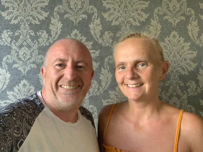 Deaf Mom Creates Clear Masks For Lip Reading, Quickly Learns It's Useful For People From Various Backgrounds