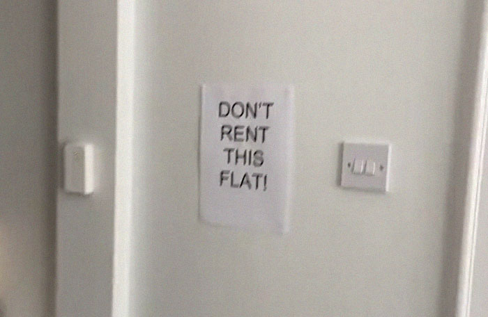 Guy Films A Hilarious Apartment Tour For His Letting Agent After Being Forced Out Of It By The Landlord, Doesn't Let Any Problem Go Unnoticed Guy Films A Hilarious Apartment Tour For His Letting Agent After Being Forced Out Of It By The Landlord, Doesn't Let Any Problem Go Unnoticed
