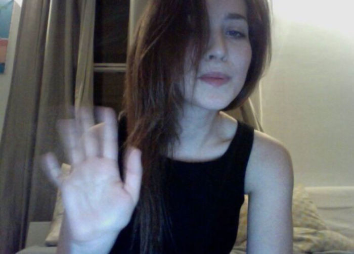 Planning To Go To A Beach Or Nail Salon? Twitter Thread Of ICU Doctor's Daughter Might Change Your Mind