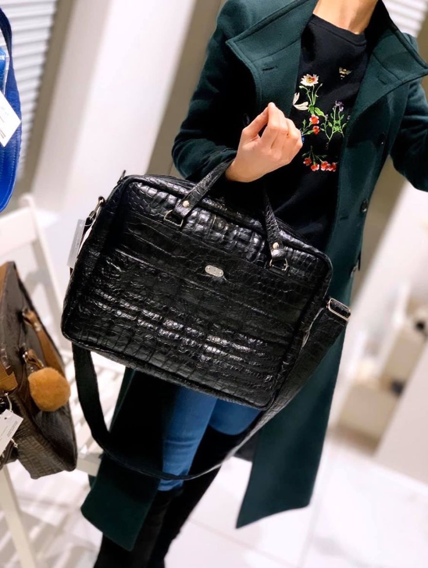 20 Unique Extraordinary Handcrafted Bags That Will Help You Express Your Individuality 20 Unique Extraordinary Handcrafted Bags That Will Help You Express Your Individuality