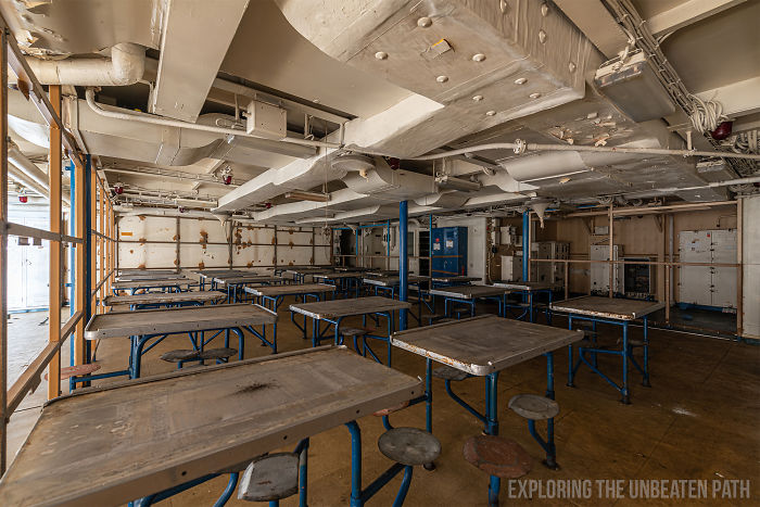 Guy Sneaks Inside Decommissioned Warships, Shows The Cool Stuff That Was Left Behind