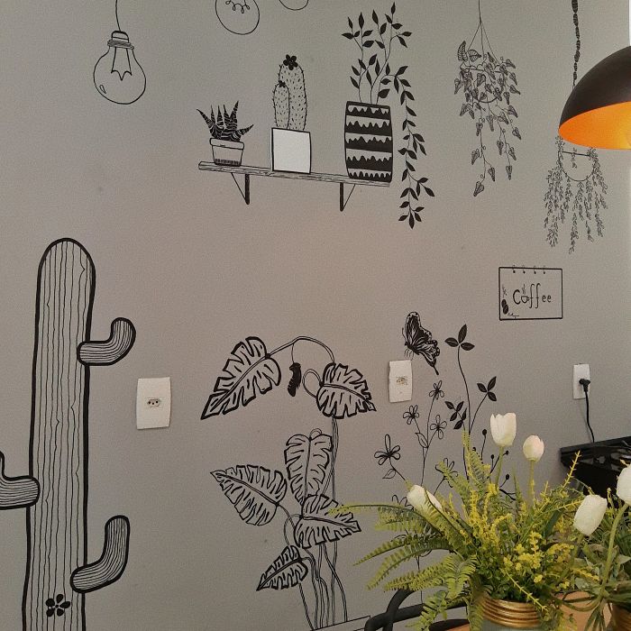 Dad Stops Supporting His Son Because He's Gay, So He Learns How To Draw On Walls To Help Pay The Bills And His Art Goes Viral