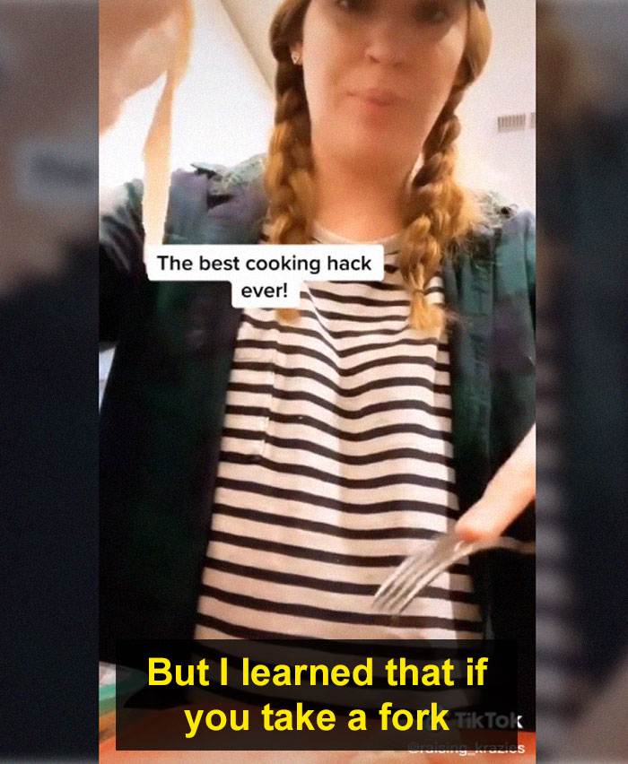 Woman's Hack For Removing The White Bits From Chicken Breasts Is A Game-Changer Woman's Hack For Removing The White Bits From Chicken Breasts Is A Game-Changer