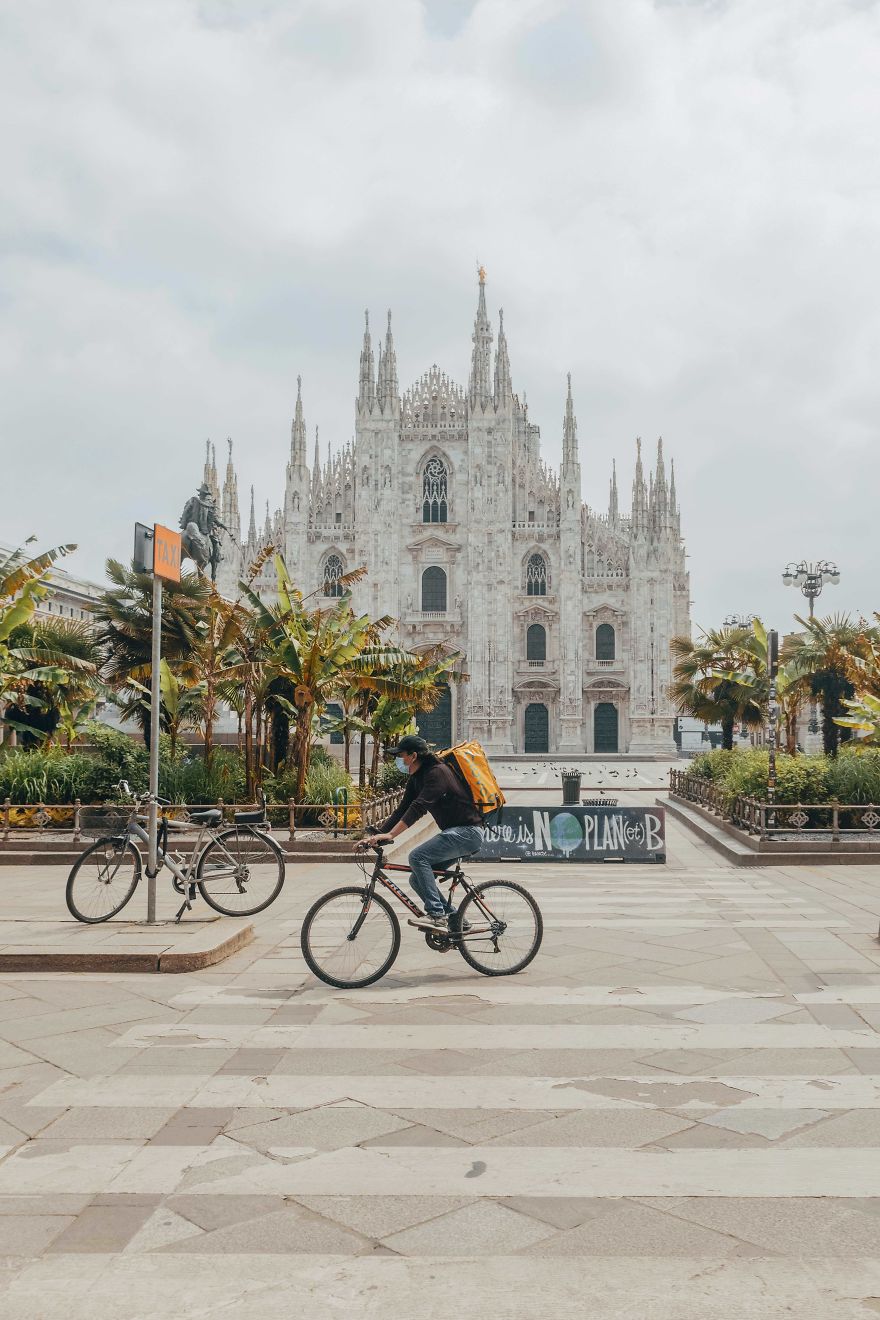 I Photographed The Italian Streets During The Quarantine And This Is What I Saw: Riders Saved Us!