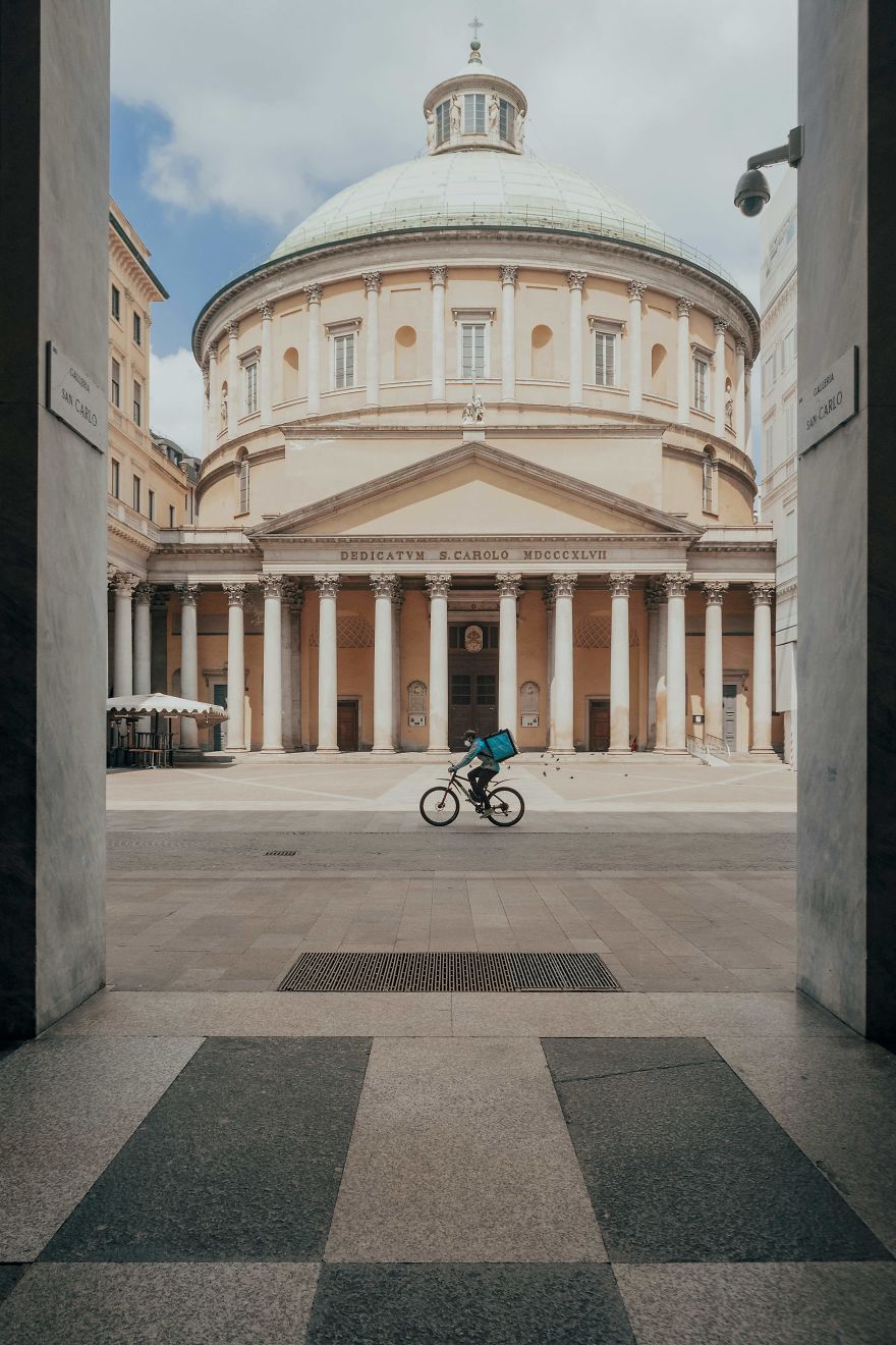 I Photographed The Italian Streets During The Quarantine And This Is What I Saw: Riders Saved Us!