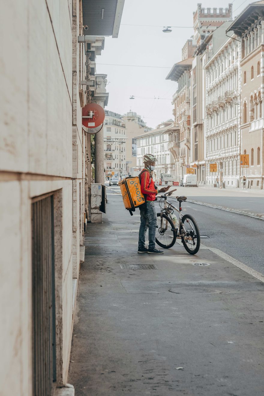 I Photographed The Italian Streets During The Quarantine And This Is What I Saw: Riders Saved Us!