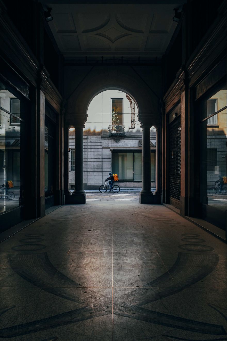 I Photographed The Italian Streets During The Quarantine And This Is What I Saw: Riders Saved Us!