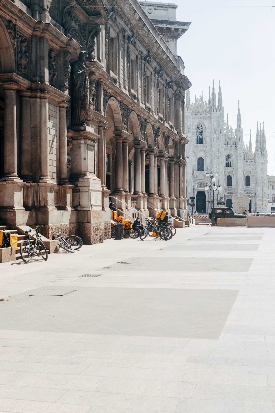 I Photographed The Italian Streets During The Quarantine And This Is What I Saw: Riders Saved Us!