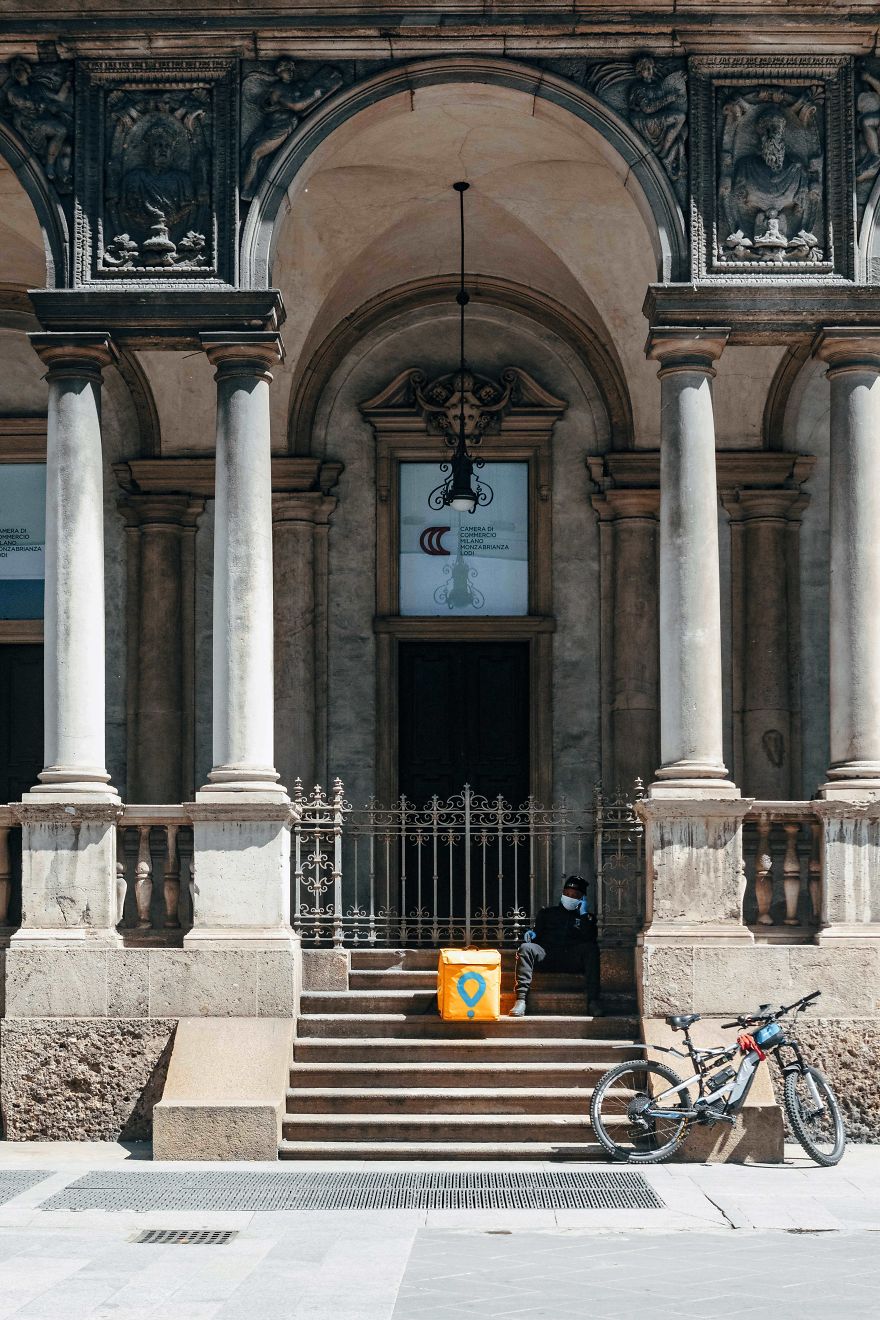 I Photographed The Italian Streets During The Quarantine And This Is What I Saw: Riders Saved Us!
