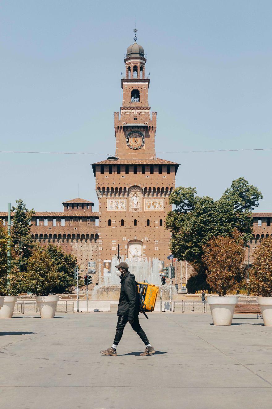 I Photographed The Italian Streets During The Quarantine And This Is What I Saw: Riders Saved Us!