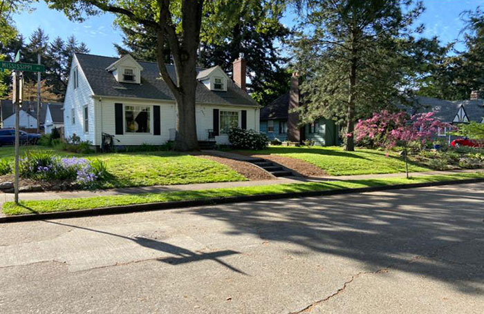 Family Asks Neighbors To Pick Their Next House Color By Creating A Survey, Gets Over 110,000 Votes Family Asks Neighbors To Pick Their Next House Color By Creating A Survey, Gets Over 110,000 Votes