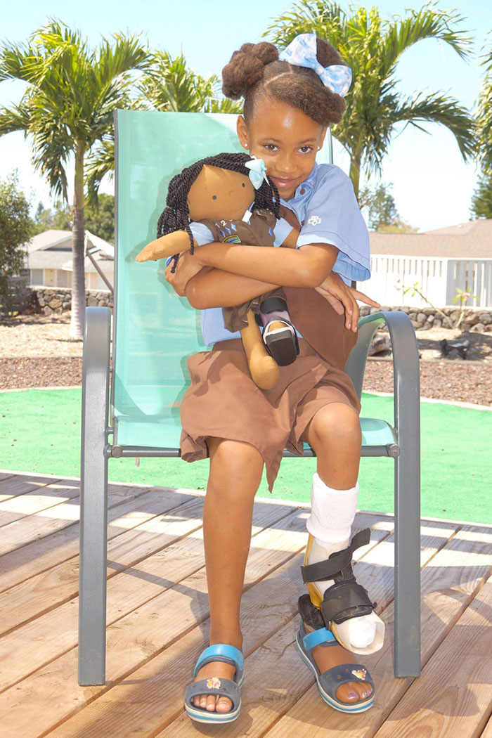 This Woman Is Creating Look-Alike Dolls For Kids With Disabilities And It’s Touching Everyone’s Hearts This Woman Is Creating Look-Alike Dolls For Kids With Disabilities And It’s Touching Everyone’s Hearts