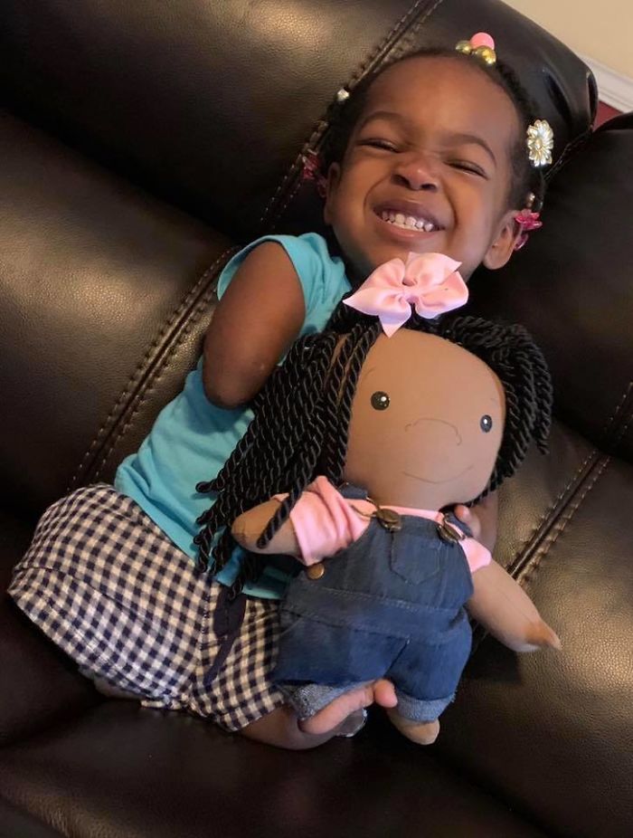 This Woman Is Creating Look-Alike Dolls For Kids With Disabilities And It&rsquo;s Touching Everyone&rsquo;s Hearts