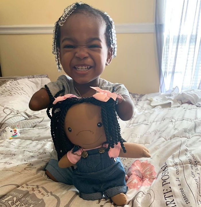 This Woman Is Creating Look-Alike Dolls For Kids With Disabilities And It&rsquo;s Touching Everyone&rsquo;s Hearts
