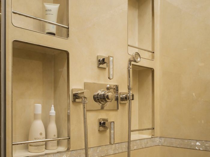 Check Out The Inside Of The World's Largest Private Jet That Looks Like A Flying Mansion (25 Pics) Check Out The Inside Of The World's Largest Private Jet That Looks Like A Flying Mansion (25 Pics)