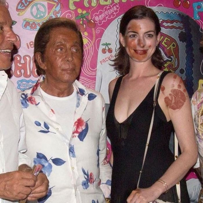 Valentino & Anne Hathaway
