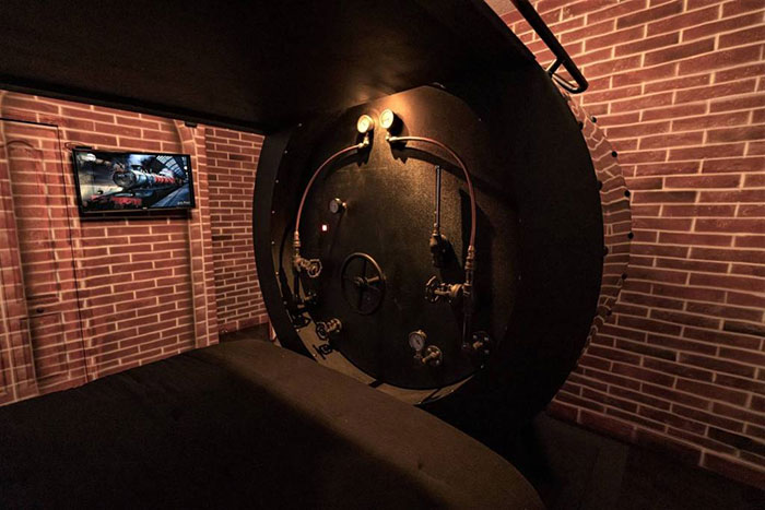 You Can Stay In A Massive Harry Potter Themed House Just 30 Minutes Away From The Wizarding World Of Harry Potter You Can Stay In A Massive Harry Potter Themed House Just 30 Minutes Away From The Wizarding World Of Harry Potter