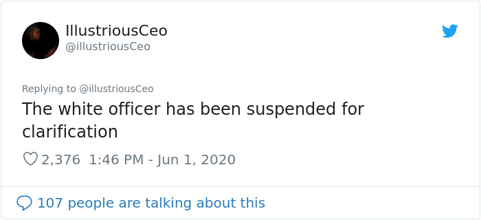 After A Cop Pushed A Kneeling Woman, Black Female Police Officer Stands Up For Her After A Cop Pushed A Kneeling Woman, Black Female Police Officer Stands Up For Her