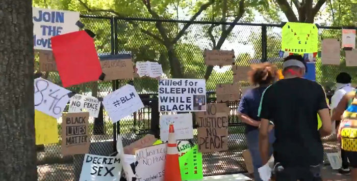 Protesters Turn White House Fence Into A 1.7-Mile Monument To Racial Justice Protesters Turn White House Fence Into A 1.7-Mile Monument To Racial Justice
