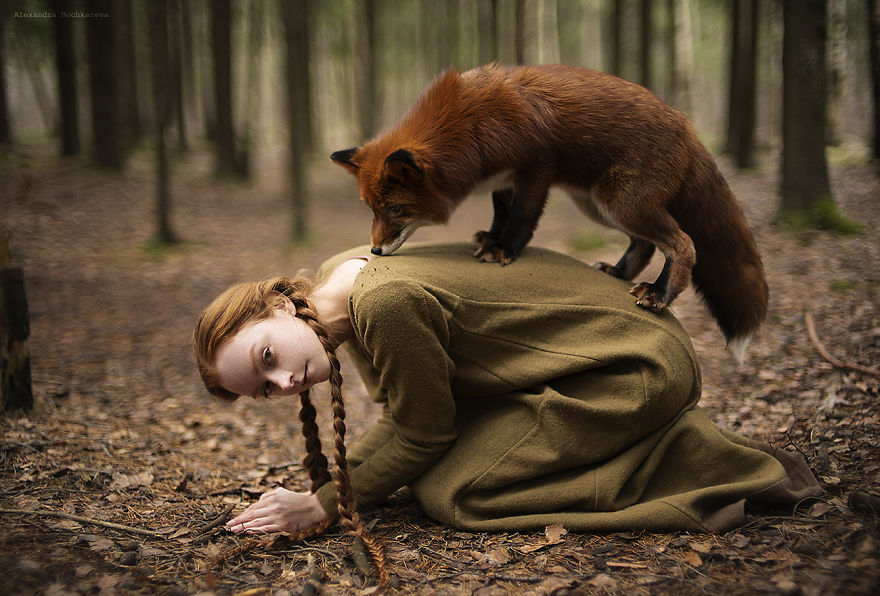 I Photograph Beautiful Redheads With Fiery Foxes (12 New Pics) I Photograph Beautiful Redheads With Fiery Foxes (12 New Pics)