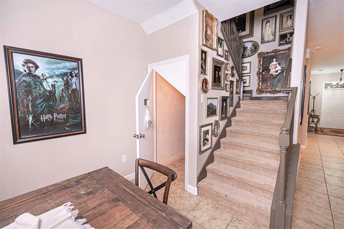 You Can Stay In A Massive Harry Potter Themed House Just 30 Minutes Away From The Wizarding World Of Harry Potter