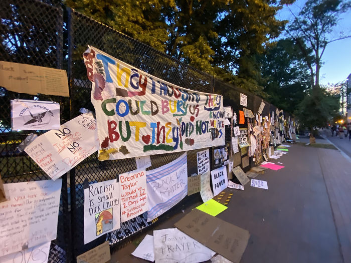 Protesters Turn White House Fence Into A 1.7-Mile Monument To Racial Justice Protesters Turn White House Fence Into A 1.7-Mile Monument To Racial Justice