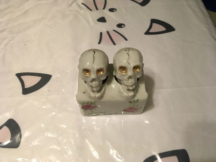 My Bobblehead Skull Salt & Pepper Shakers