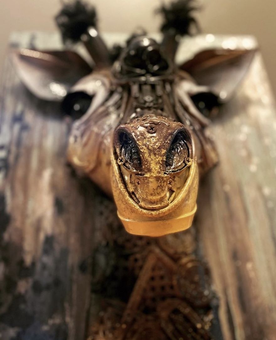 &ldquo;Ferdie&rdquo; The Trash Giraffe