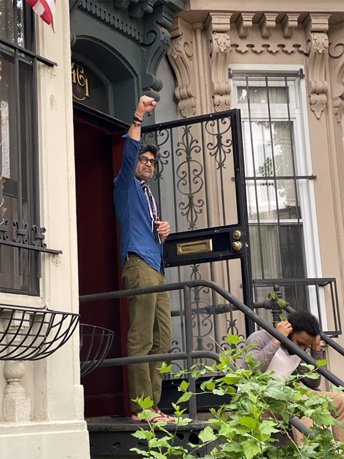 DC Resident Sheltered 80 Protesters Last Night, This Woman Tweeted What Happened Inside His Home