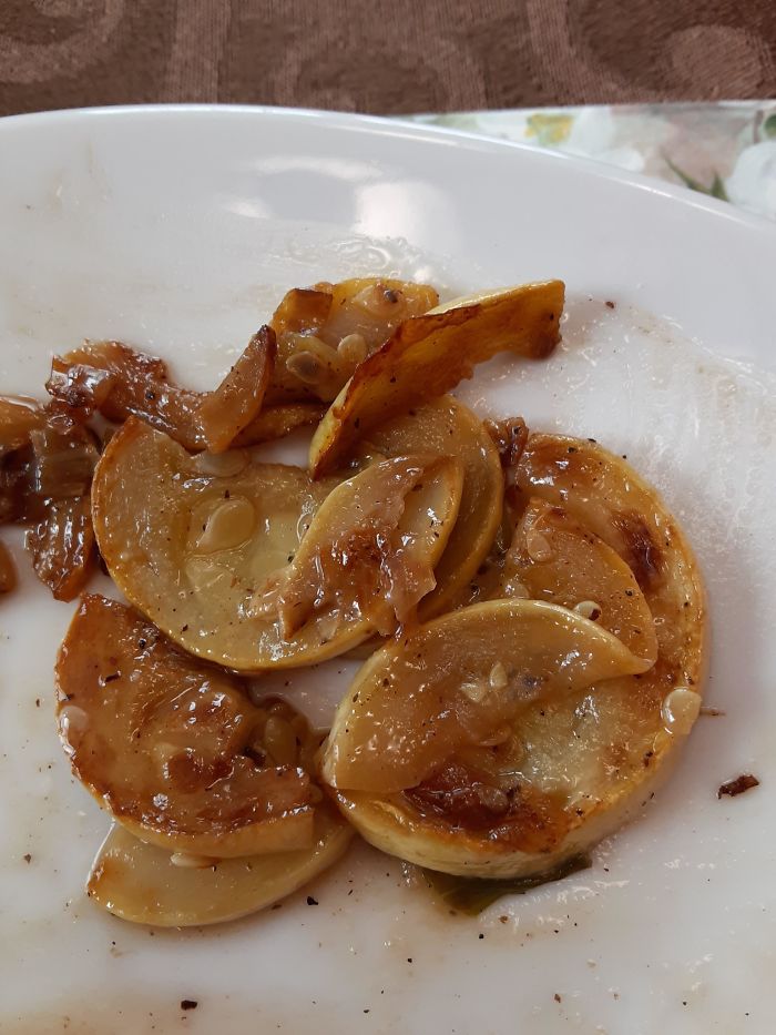 The Kid Decided She Doesn’t Like Squash Anymore. Big Fan Of Yellow Cucumbers Though