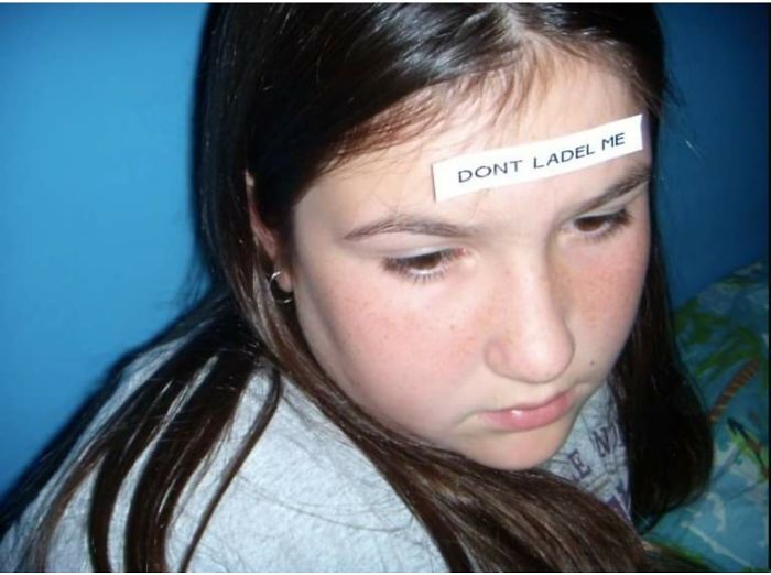 Friend Went Though An Emo Phase. Meant To Say "Don't Label Me" But She Didn't Know How To Spell It