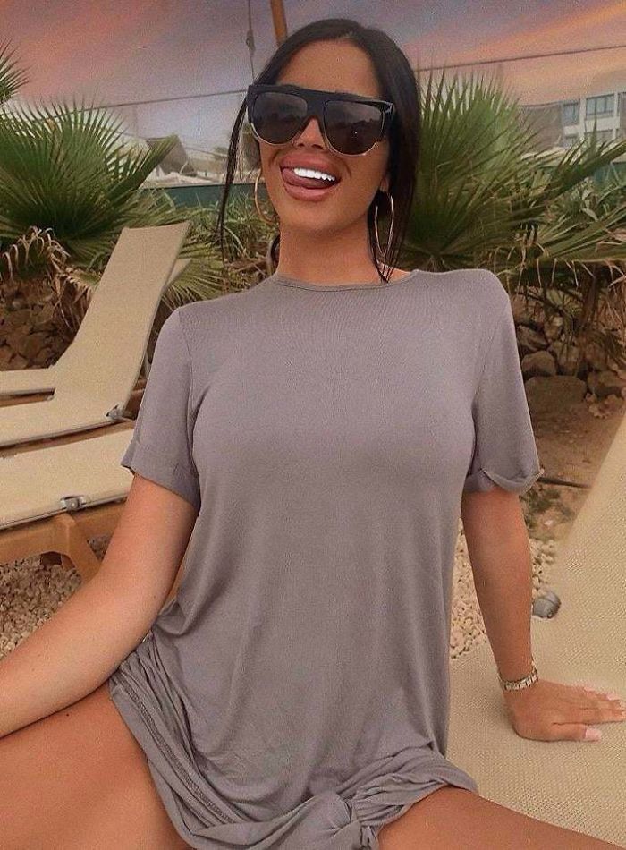 It’s Like That Episode Of Friends When Ross Wears A Whitening Strip For Too Long Before His Date