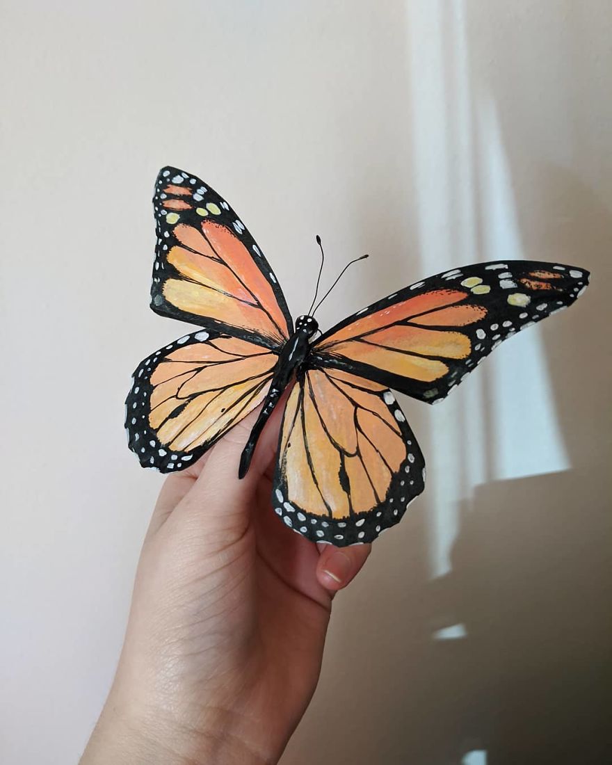Artist Creates An Incredible Variety Of Realistic Insects Using Only Paper