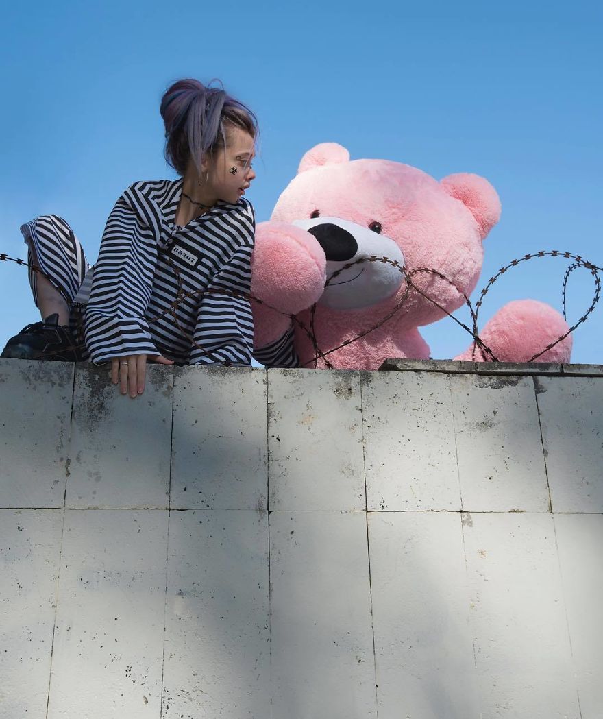 Weird-Instagram-Photography-Digital-Art-Ellen-Sheidlin