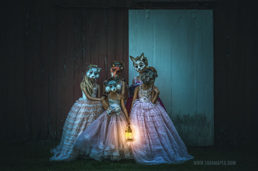 I Often Like To Mix Beauty With A Lil' Creepiness, Here Are My 12 Dark And Moody Portraits