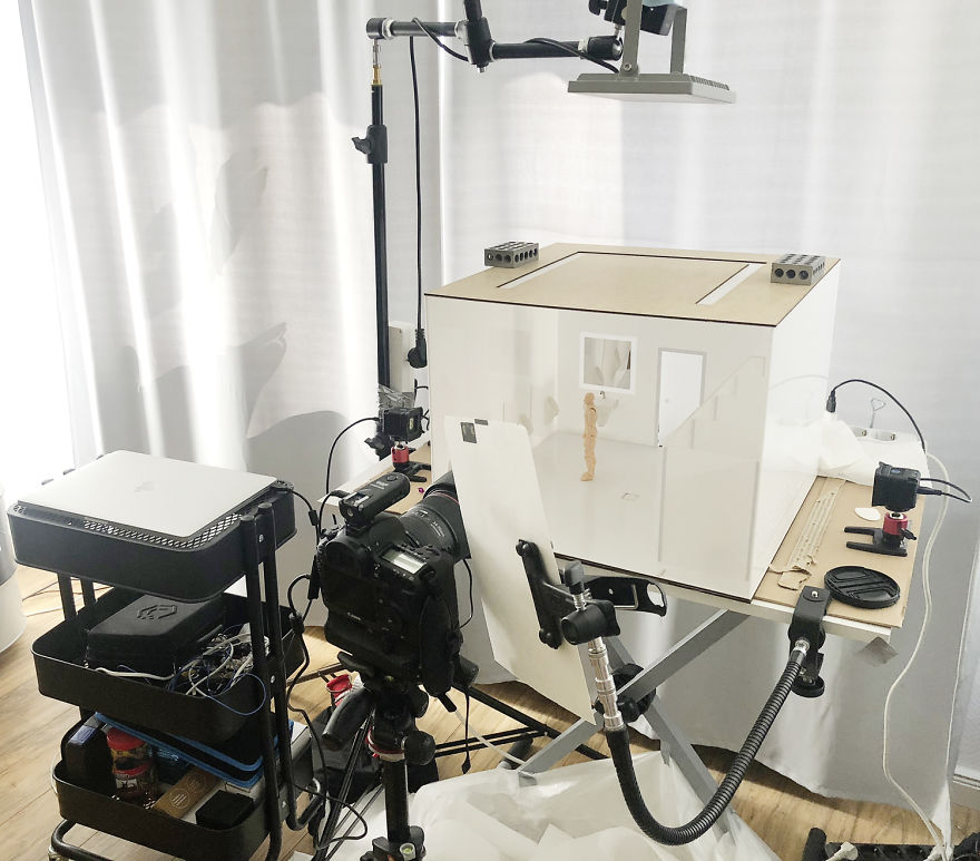 I Create Hyperrealistic Sceneries Using Miniature Sets