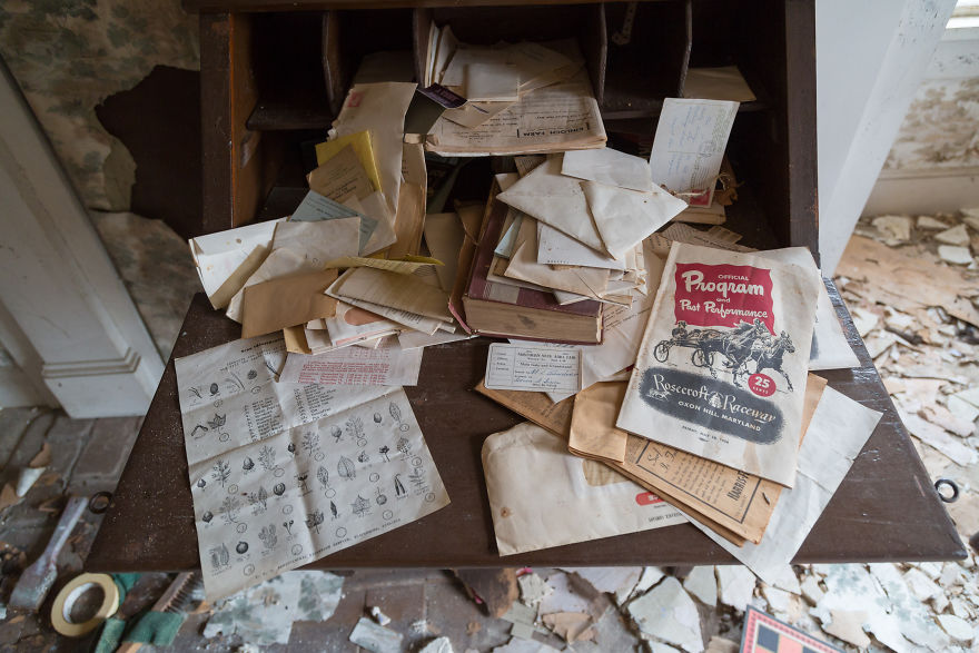 This Confederate Colonel’s House Was Left Behind With All Its Belongings Still Inside (26 Pics) This Confederate Colonel’s House Was Left Behind With All Its Belongings Still Inside (26 Pics)