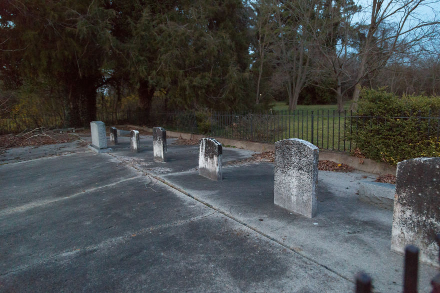 This Confederate Colonel’s House Was Left Behind With All Its Belongings Still Inside (26 Pics)