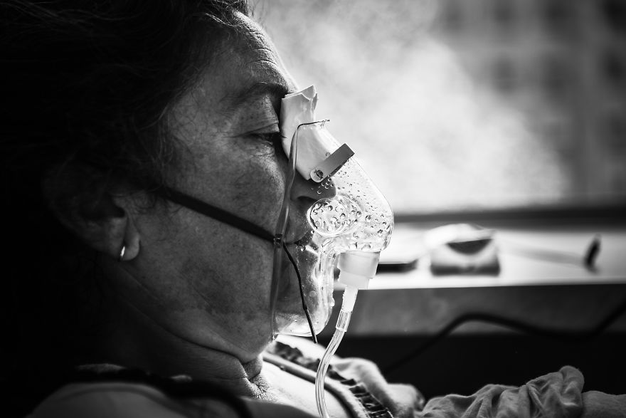 At The Front Lines, A Battle With The Coronavirus Is Fought Until The Last Breath