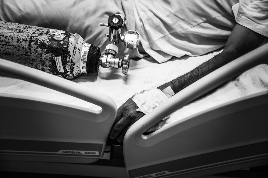 At The Front Lines, A Battle With The Coronavirus Is Fought Until The Last Breath At The Front Lines, A Battle With The Coronavirus Is Fought Until The Last Breath