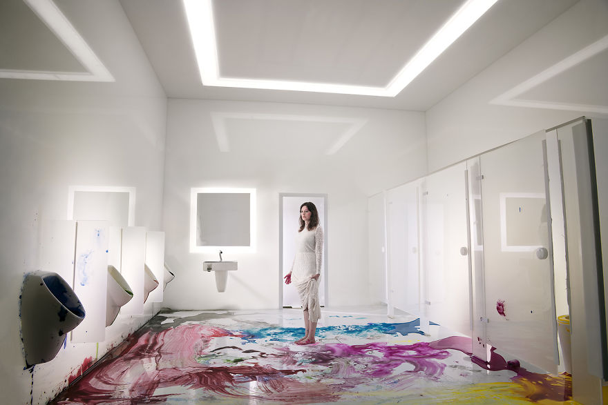 I Create Hyperrealistic Sceneries Using Miniature Sets