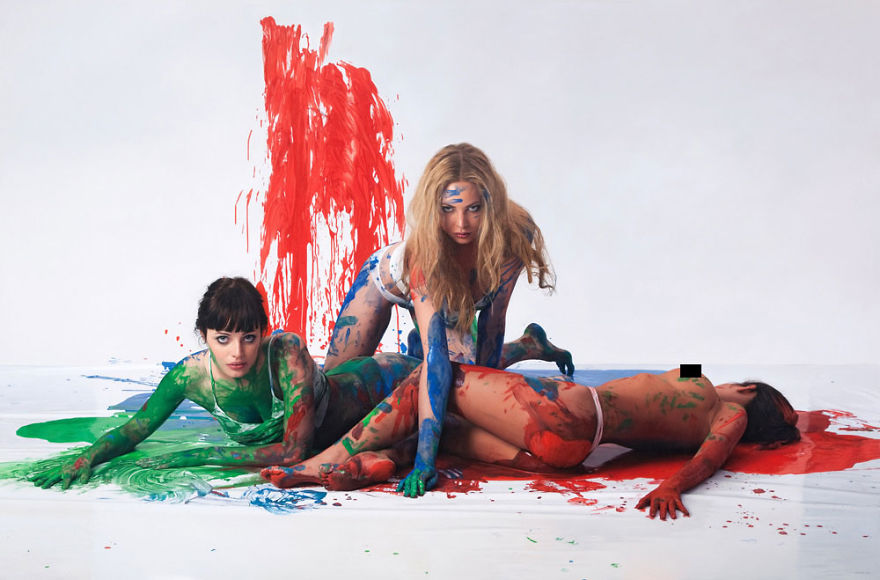 33 Hyper-Realistic Women In Magazine Poses With Their Flaws And Imperfections That Look Like Photographs 33 Hyper-Realistic Women In Magazine Poses With Their Flaws And Imperfections That Look Like Photographs