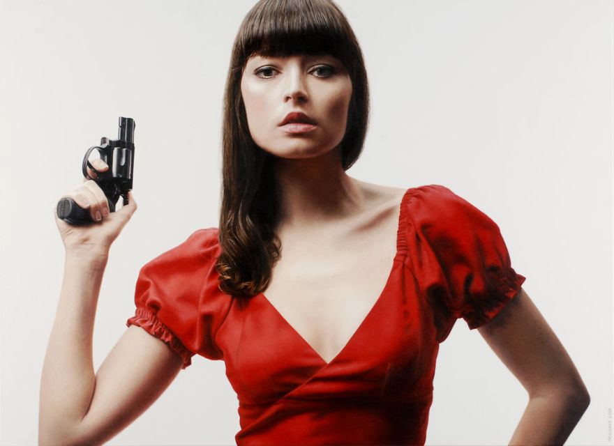 33 Hyper-Realistic Women In Magazine Poses With Their Flaws And Imperfections That Look Like Photographs