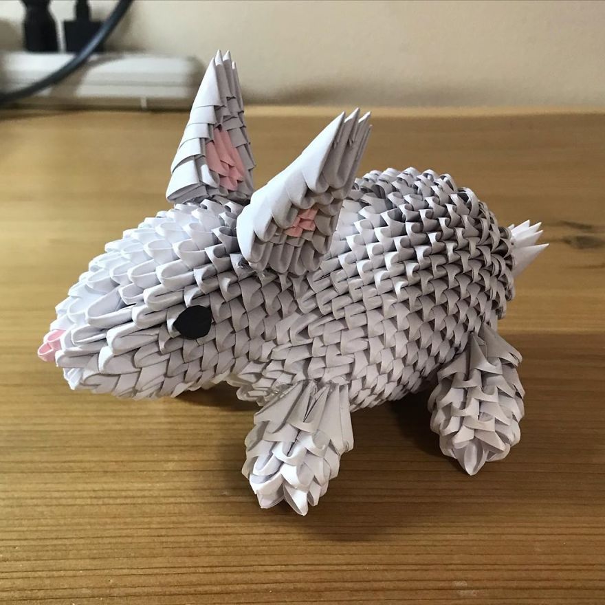 Artist Folds Amazing 3D Animals Out Of Strips Of Paper (19 Pics) Artist Folds Amazing 3D Animals Out Of Strips Of Paper (19 Pics)