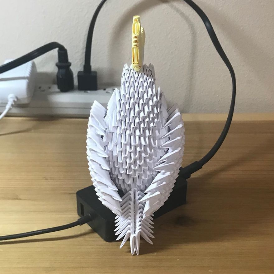 Artist Folds Amazing 3D Animals Out Of Strips Of Paper (19 Pics) Artist Folds Amazing 3D Animals Out Of Strips Of Paper (19 Pics)