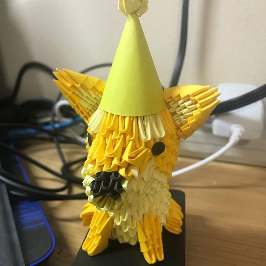 Artist Folds Amazing 3D Animals Out Of Strips Of Paper (19 Pics) Artist Folds Amazing 3D Animals Out Of Strips Of Paper (19 Pics)