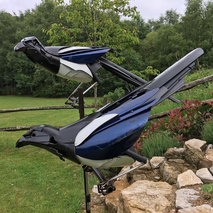 This Artist Recycles Car Hubcaps To Create Amazing Animal Sculptures (New Pics)