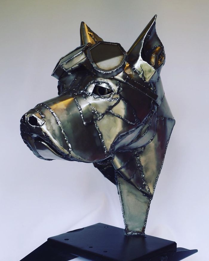 This Artist Recycles Car Hubcaps To Create Amazing Animal Sculptures (New Pics)