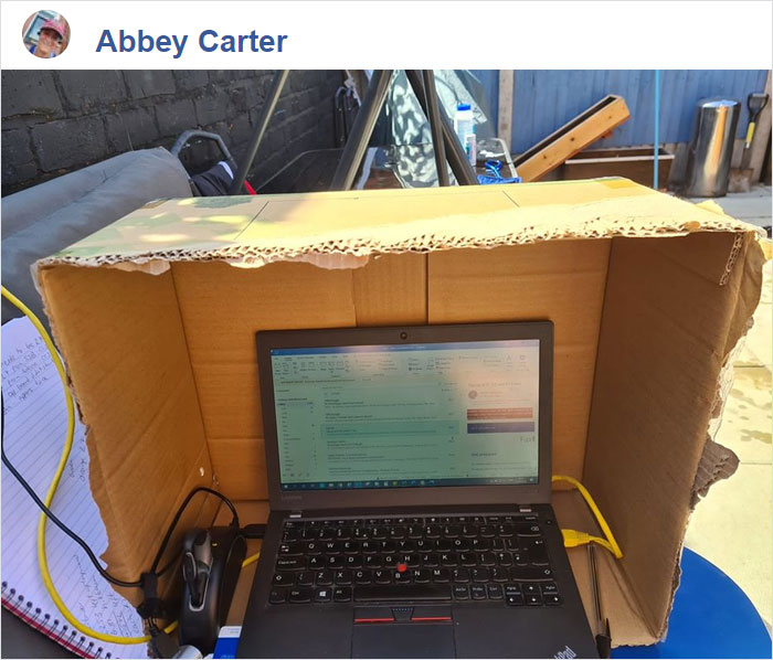 Man Comes Up With A Cheap Idea To Protect Laptops From The Sun And It Actually Works Man Comes Up With A Cheap Idea To Protect Laptops From The Sun And It Actually Works